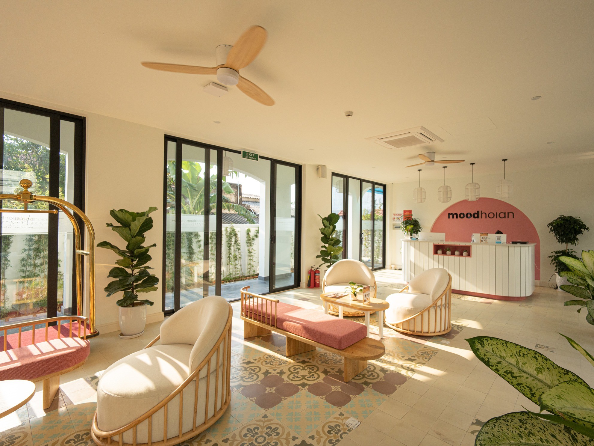 moodhoian resort operations